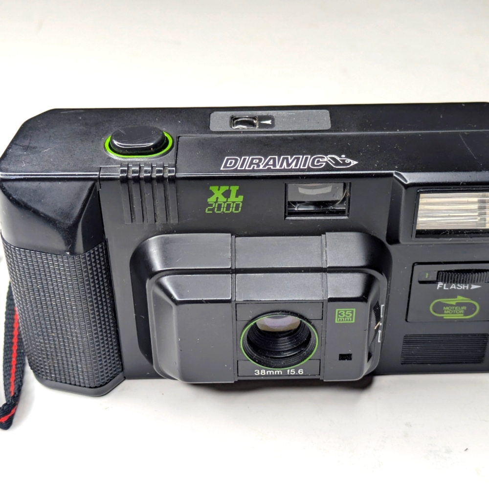 Vintage 80s Diramic XL 2000 35mm Film point and shoot Camera UNTESTED